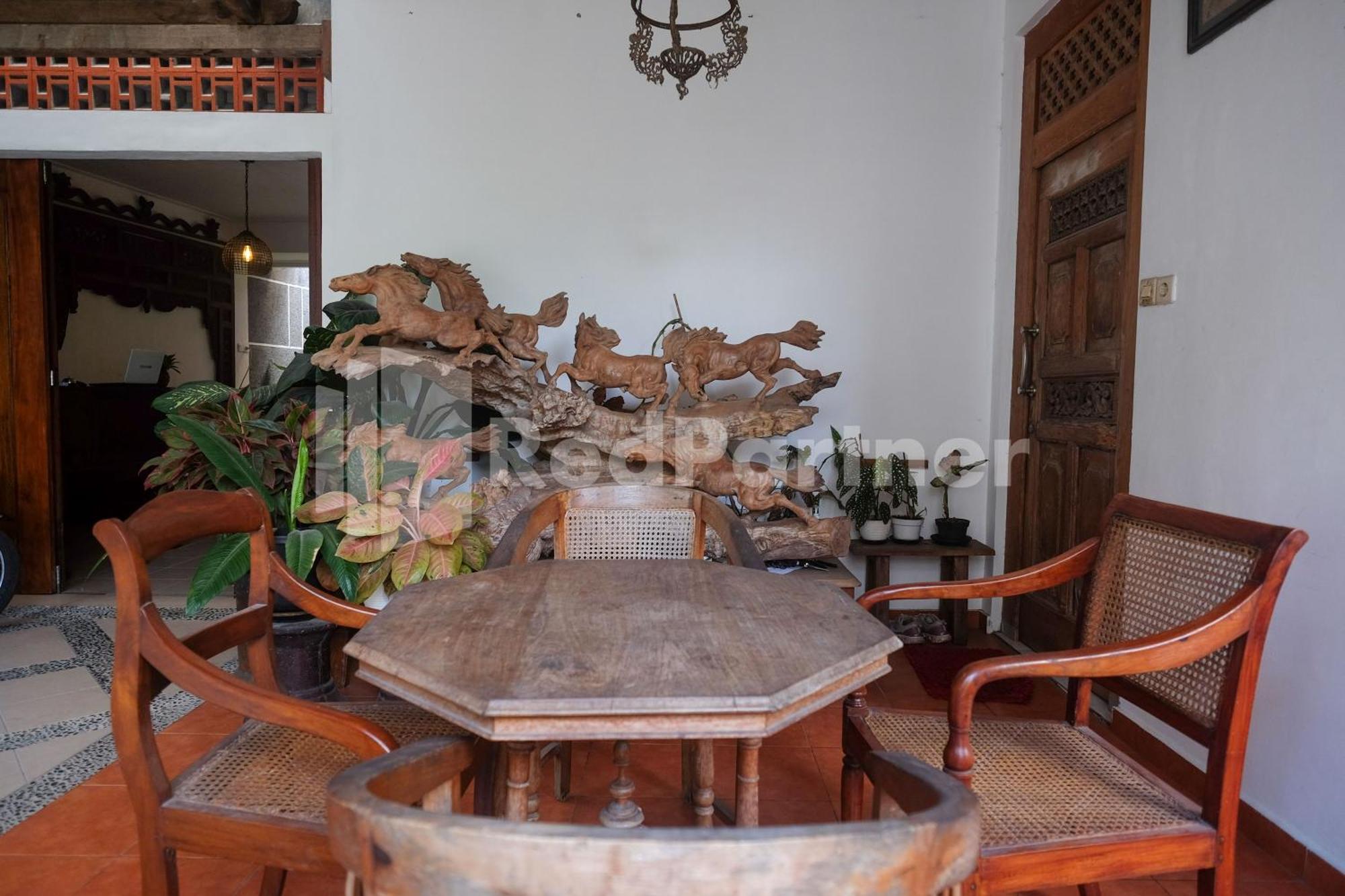 Ndliman House Near Ugm Jogja Mitra Reddoorz Hotel Kejayan Buitenkant foto