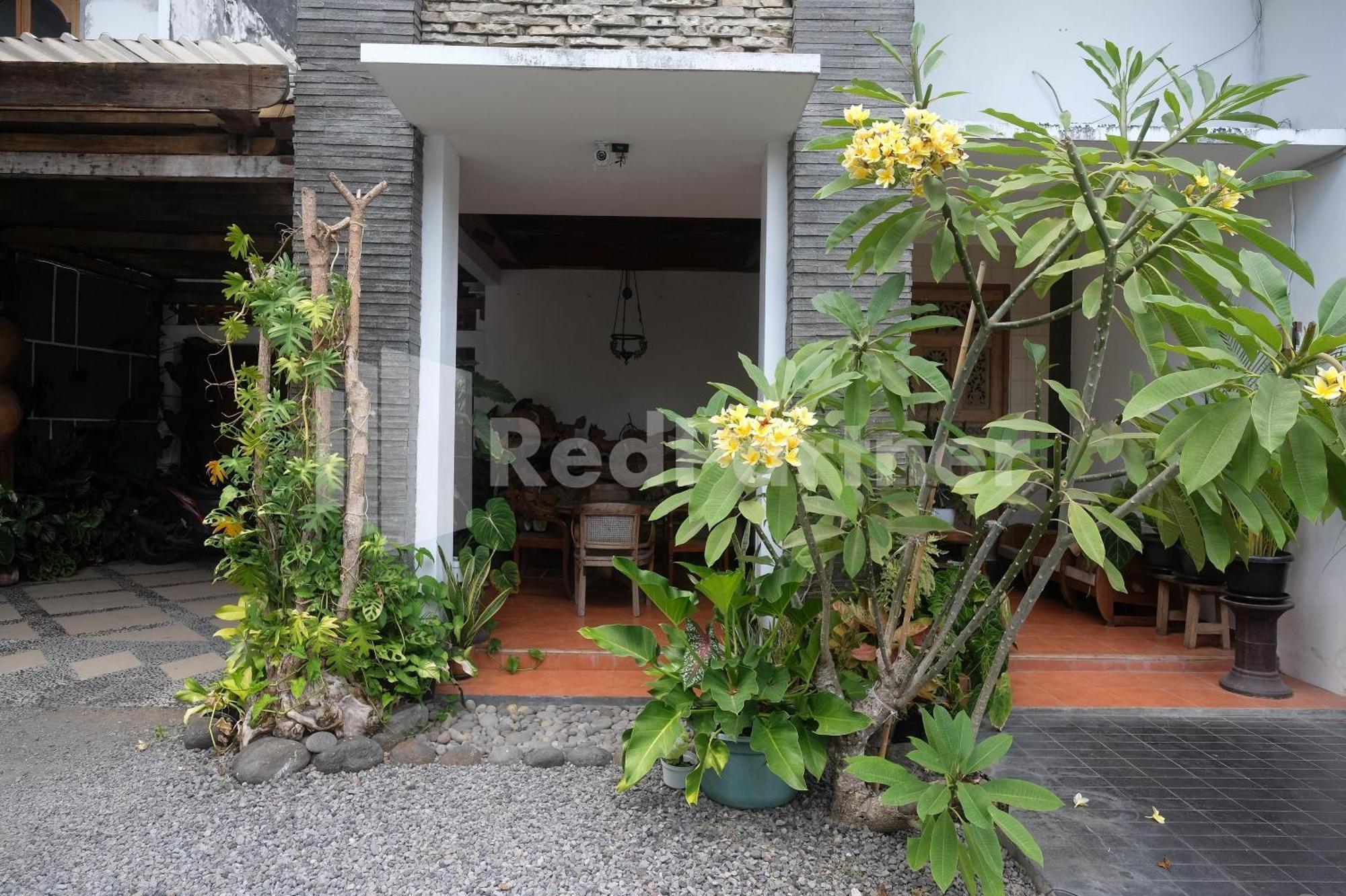 Ndliman House Near Ugm Jogja Mitra Reddoorz Hotel Kejayan Buitenkant foto
