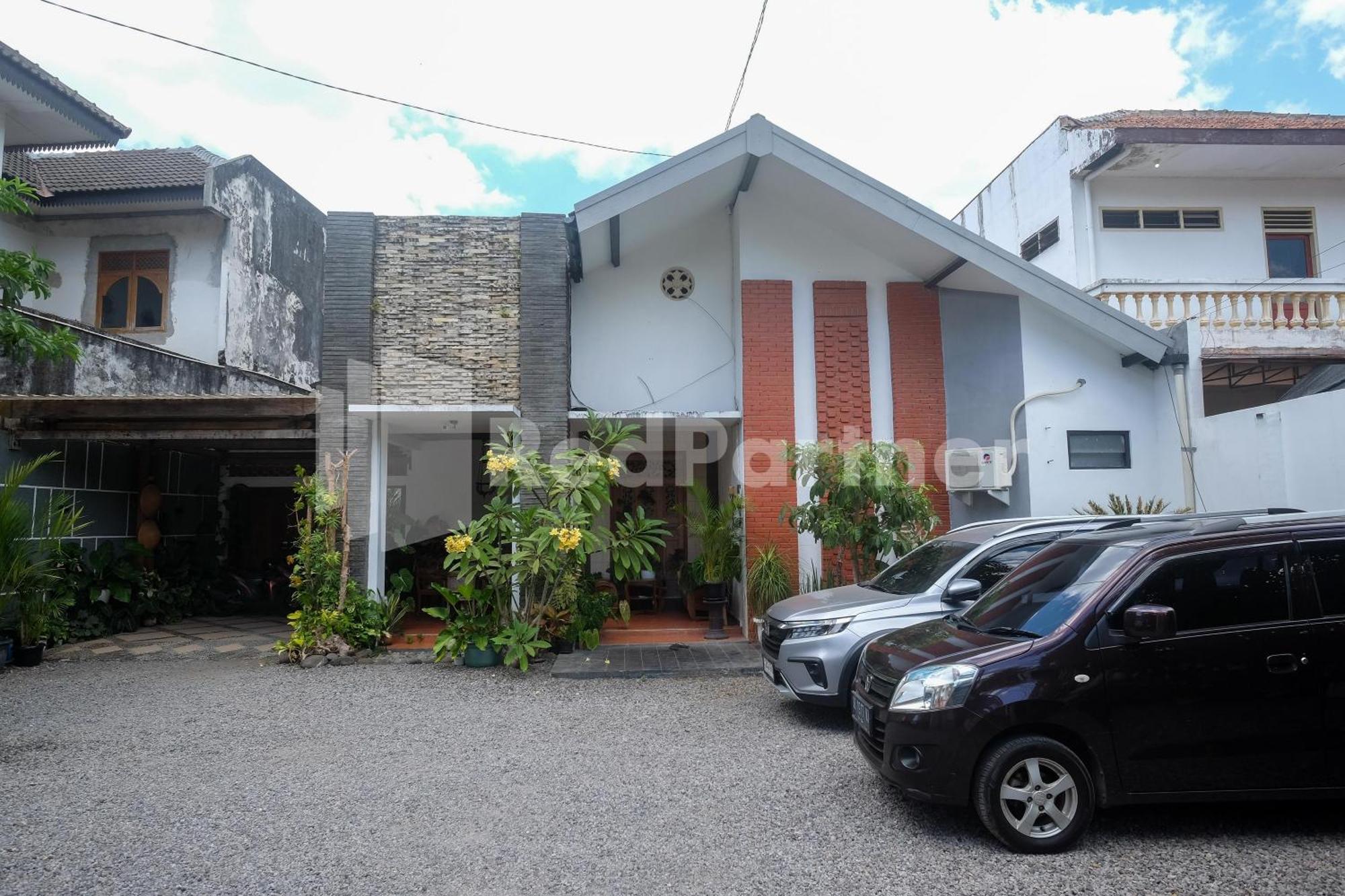 Ndliman House Near Ugm Jogja Mitra Reddoorz Hotel Kejayan Buitenkant foto